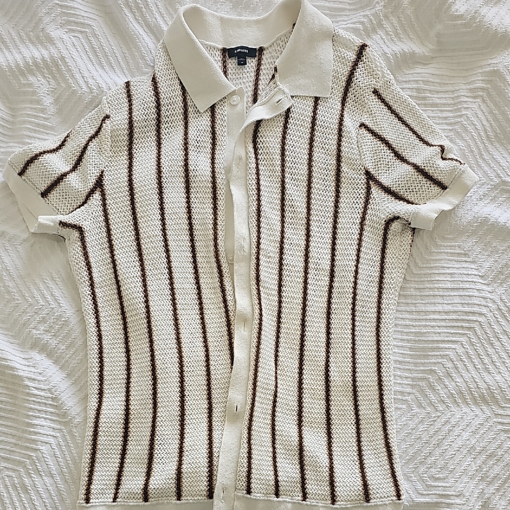 Express Knit Top with Brown Accents